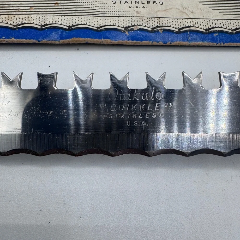 Vintage Quikut Quikkle Stainless Steel Knife Serrated Blade Cream Handle USA